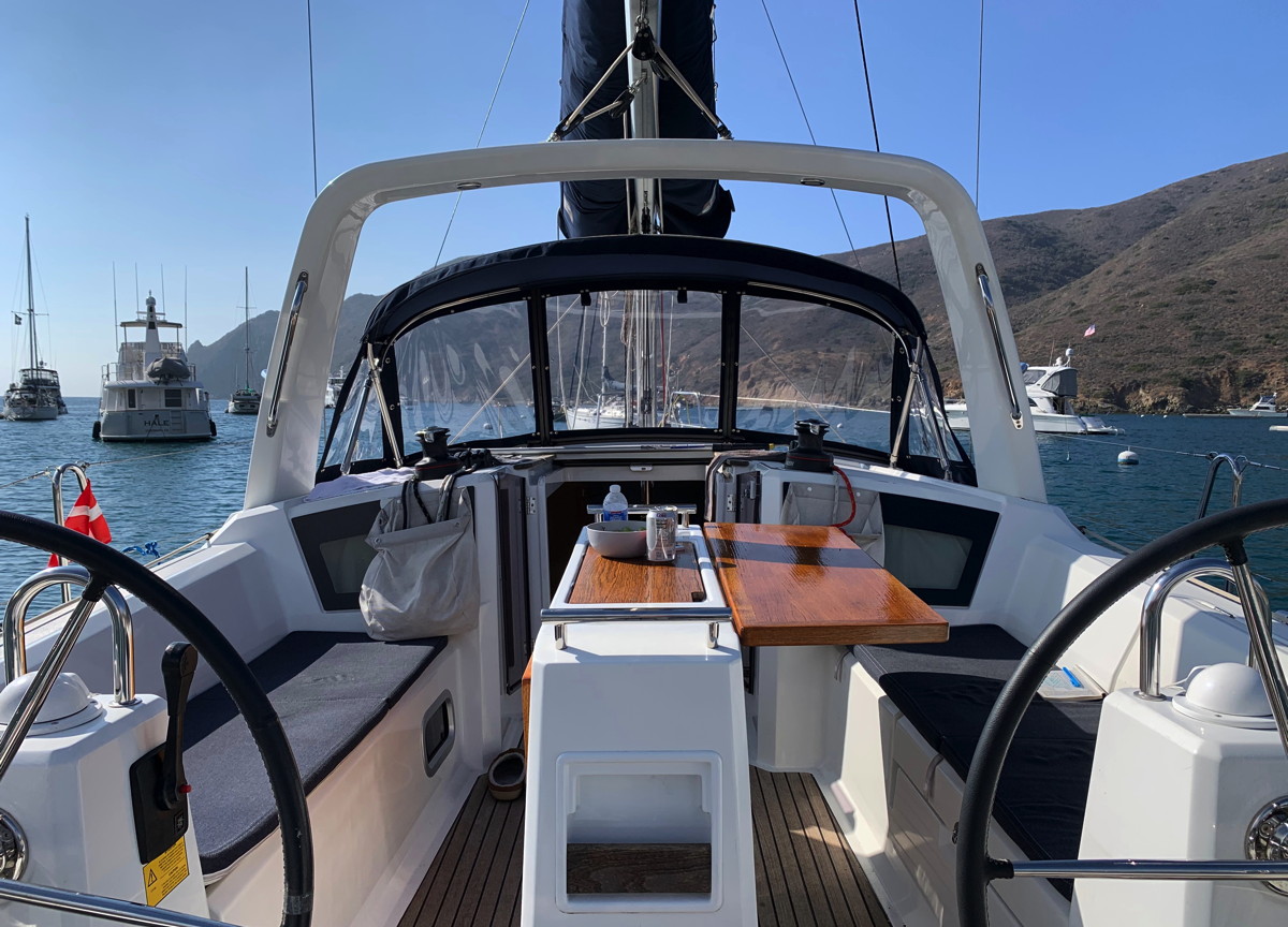 Afternoon Spray Beneteau Oceanis Cockpit